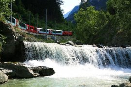 Glacier Express a přírodní krásy Švýcarska