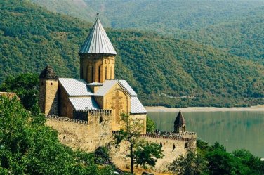 Gruzie expedičně s výstupem na Kazbek