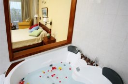 Hotel Hibiscus Beach Resort & Spa - Mauritius - Pereybere