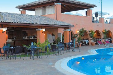 Hotel Alma Resort