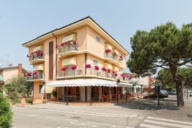 Recenze Hotel Azzurra