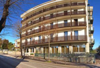 Hotel Bonotto - Itálie - Lago di Garda - Desenzano del Garda