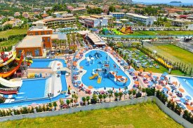 Recenze Hotel Caretta Beach Resort