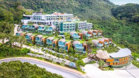 Hotel Crest Resort & Pool Villas