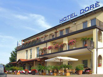 Hotel Dore