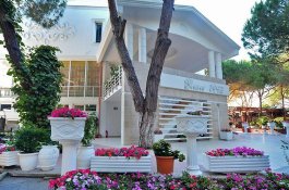 Hotel Elesio - Albánie - Golem