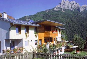 HOTEL GARNI ENROSADIRA - Itálie - Val di Fassa - Vigo di Fassa