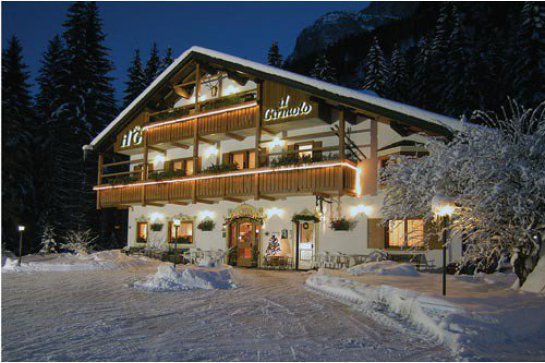 Hotel Garni Il Cirmolo - Itálie - Arabba - Marmolada - Boscoverde