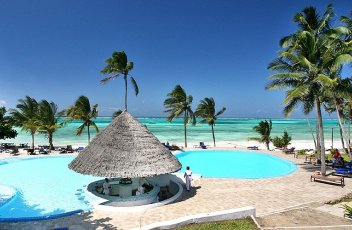 Hotel Karafuu Beach Resort & Spa