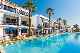 Recenze Hotel La Rosa Waves Resort