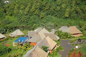 Hotel Legends Resort Moorea a Hotel Manava Suite Resort - Francouzská Polynésie - Moorea