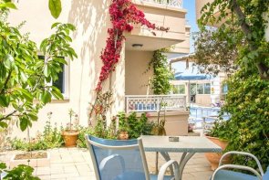 Hotel MASTORAKIS VILLAGE - Řecko - Kréta - Agia Marina