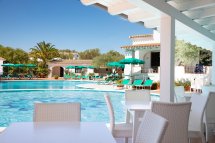 Hotel Nicolaus Club Quattro Lune - Itálie - Sardinie - Orosei