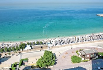 Hotel Ramada By Wyndham Beach Hotel Ajman