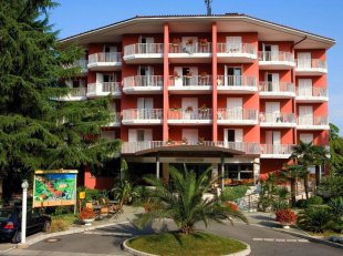 Hotel Resort San Simone