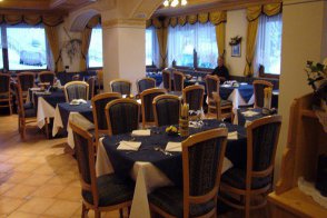 Hotel TYROLIA - Itálie - Arabba - Marmolada - Malga Ciapela