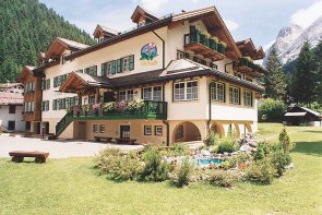 HOTEL VILLA ROSELLA - Itálie - Val di Fassa - Penia