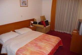 HOTEL ZAGREB - Chorvatsko - Kvarner - Karlobag