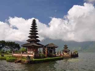 Indonésie - pláže i památky Bali a Lomboku