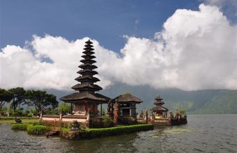 Indonésie - pláže i památky Bali a Lomboku