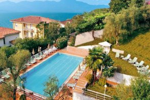 Internazionale - Itálie - Lago di Garda - Torri del Benaco