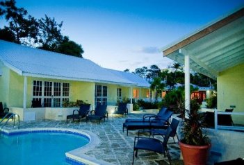 Island Inn - Barbados