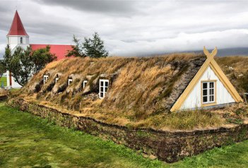 Island - pohodový týden, mezi sopkami, vodopády a ledovci - Island