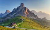 Itálie - turistika v italských Dolomitech - pobyt u jezera Misurina - Itálie