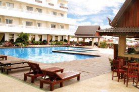 Recenze JOMTIEN THANI