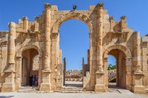 Jordánsko - Pouštní krásky Petra a Wadi Rum - Jordánsko