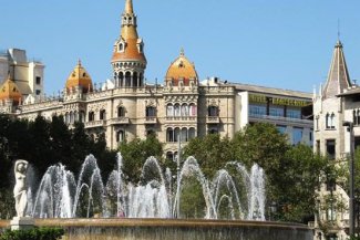 Katalánsko a Barcelona - divoké pobřeží Costa Brava - autobusová doprava - Španělsko