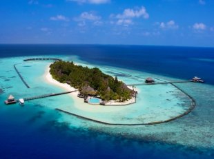KOMANDOO ISLAND RESORT