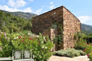 Korsika: hory, památky a moře - Korsika