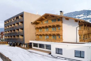 Hotelv KOSIS Sports Lifestyle Hotel - Rakousko - Zillertal - Fügen