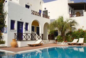 Hotel Kouros Village - Řecko - Santorini - Perissa