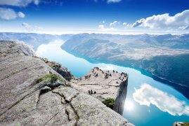 Legendární norské fjordy a vyhlídky - Preikestolen a Zlatá cesta severu