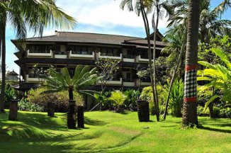 Legian Beach Hotel - Bali - Kuta Beach