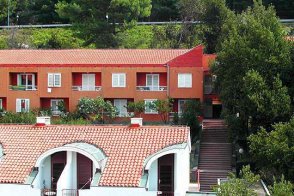 Lovor - Chorvatsko - Makarská riviéra - Podgora