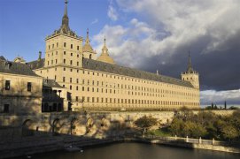 Madrid - pokladnice umění a El Escorial