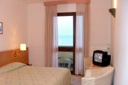 Meandro - Itálie - Lago di Garda - Gargnano