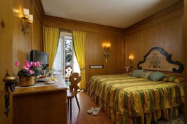 MENARDI - Itálie - Cortina d`Ampezzo