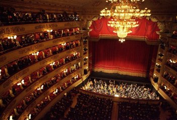 Milano a opera - La Scala - G. Verdi - La Traviata - Itálie