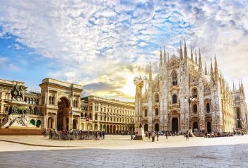 MILANO  A OPERA V LA SCALE - G. VERDI - RIGOLETTO - FRESKA L. DA VINCI - Itálie - Miláno