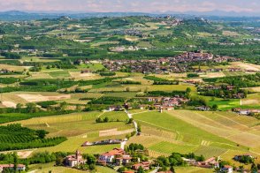 Milano, Turín, gastronomické pochoutky kraje Piemont - Itálie