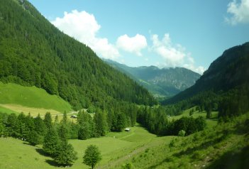 Montafon, rozkvetlá alpská zahrada - Rakousko - Vorarlbersko