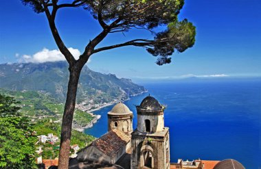 Neapolský záliv, Amalfské pobřeží, Vesuv, Capri