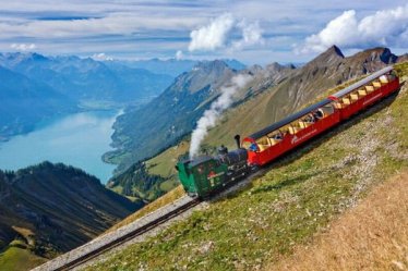Nejkrásnější místa Švýcarska po železnici