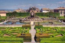 Nejkrásnější zahrady krajů Lazio a Umbrie, Den květin ve Viterbu - Itálie