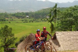 Neobjevenou horskou přírodou Vietnamu na kolech - Vietnam