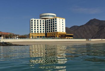 Oceanic Khorfakkan Resort and Spa